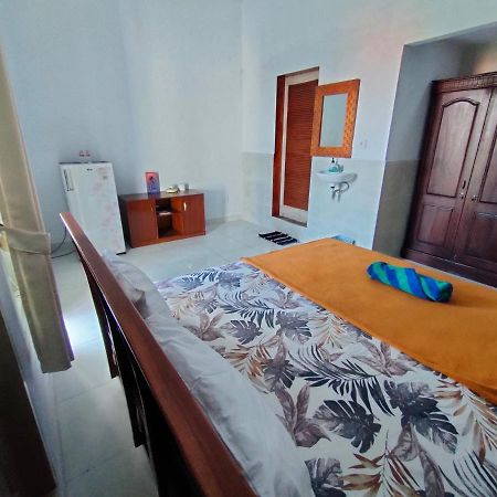 Roy Guest House Canggu Dış mekan fotoğraf