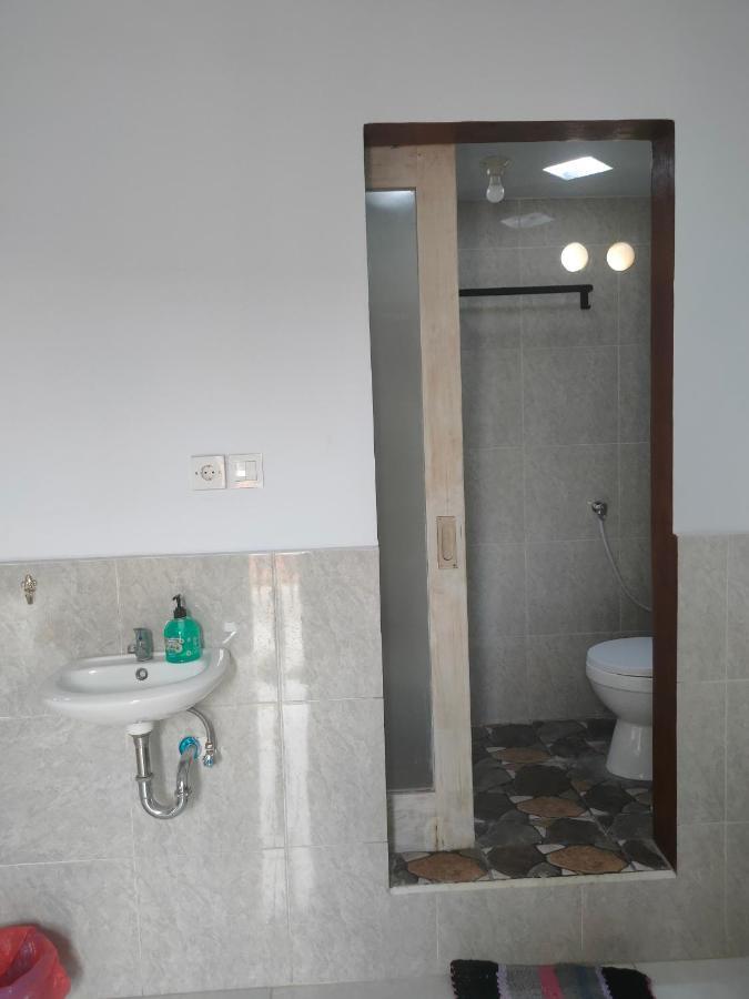 Roy Guest House Canggu Oda fotoğraf